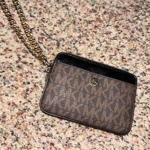 Michael kors wristlet wallet